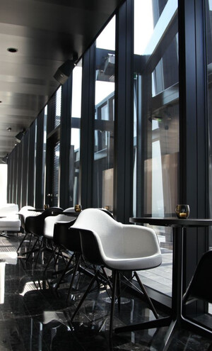 Vienna DC Donaucity Tower - Bar