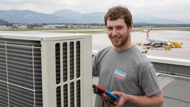 Flughafen Salzburg - Wartungsarbeiten an den Klimaanlagen durch Strauß Kälte