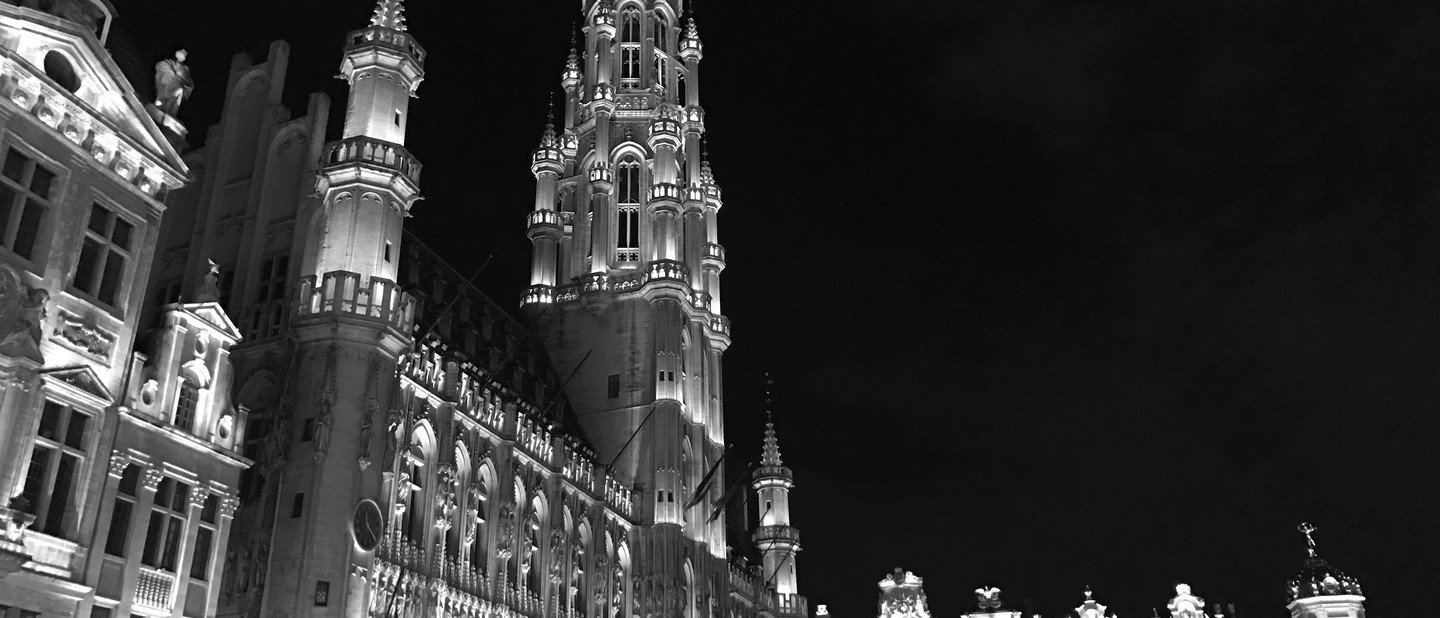 Rathaus in Brüssel bei Nacht